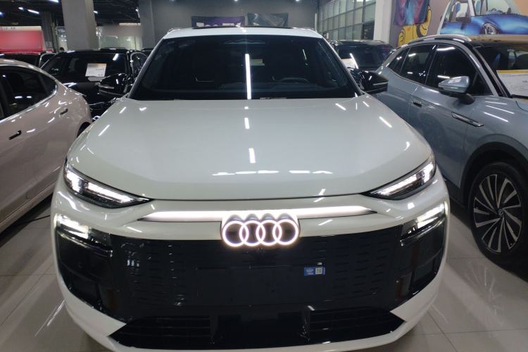 Used Audi Q6L e-tron 2026 First Launch Navigation Edition Front