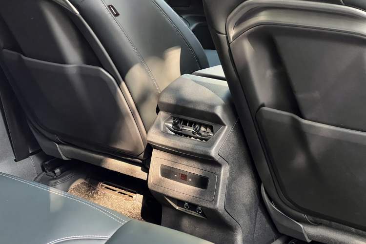 Used Audi Q6L e-tron 2026 First Launch Navigation Edition Interior 10