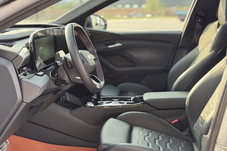 Used Audi Q6L e-tron 2026 Ultra-Long Range Edition Interior 3