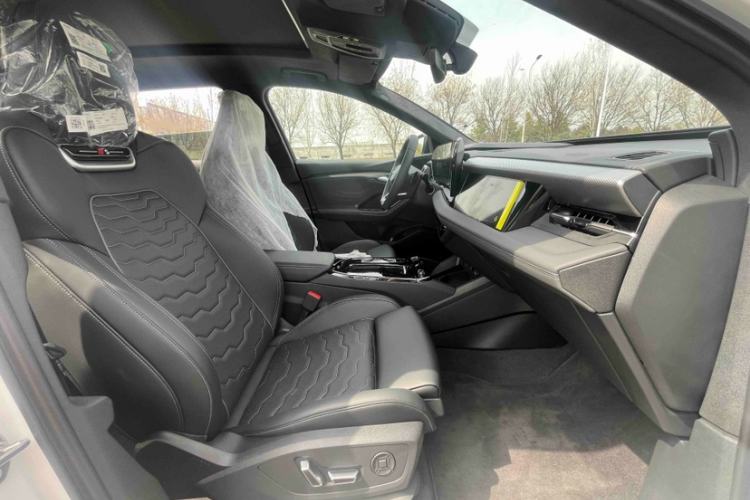 Used Audi Q6L e-tron 2026 First Launch Navigation Edition Interior 9