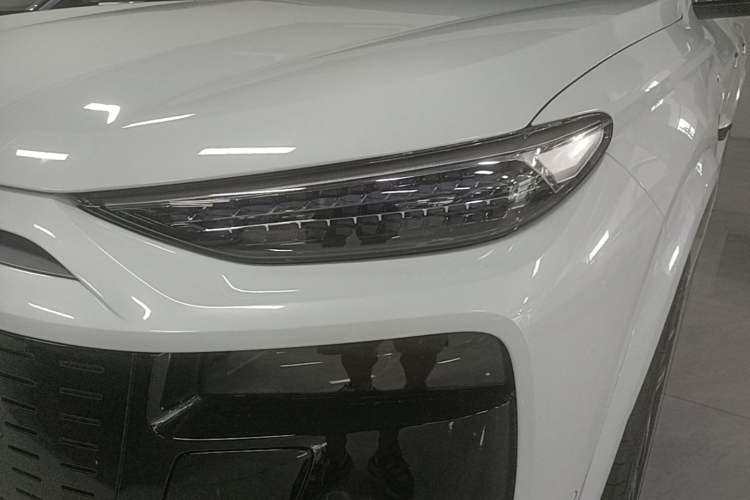 Used Audi Q6L e-tron 2026 First Launch Navigation Edition Left Front Headlight