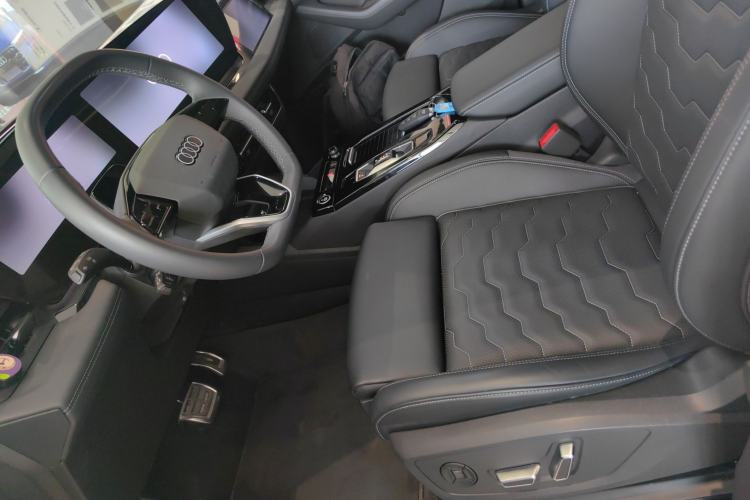 Used Audi Q6L e-tron 2026 First Launch Navigation Edition Left Front Seat