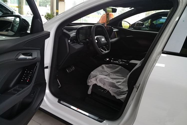 Used Audi Q6L e-tron 2026 First Launch Navigation Edition Left Front Seat