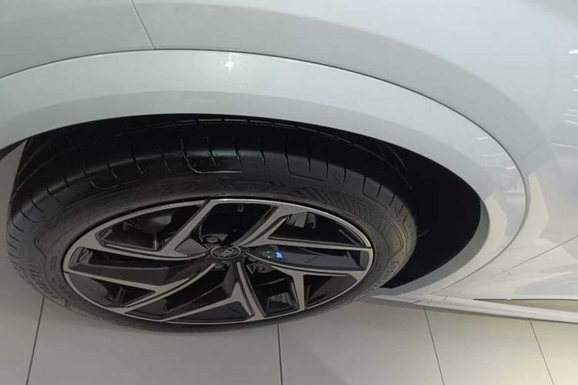 Used Audi Q6L e-tron 2026 First Launch Navigation Edition Left Front Wheel Hub