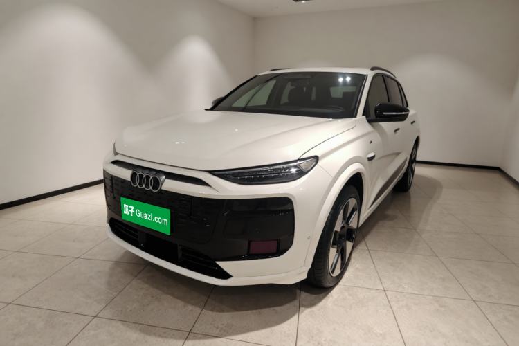 Audi Q6L e-tron 2026 First Launch Navigation Edition