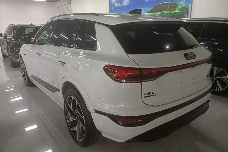 Used Audi Q6L e-tron 2026 First Launch Navigation Edition Rear Left 45 Deg