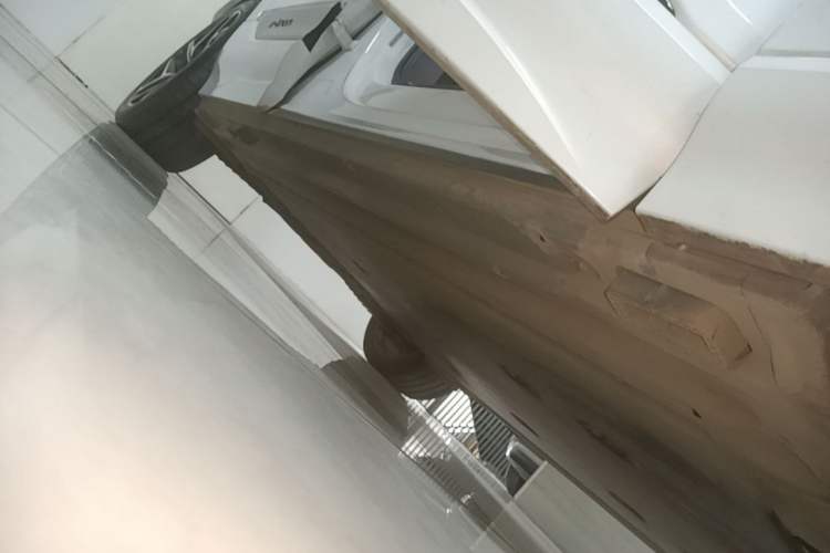 Used Audi Q6L e-tron 2026 First Launch Navigation Edition Right Side Sill