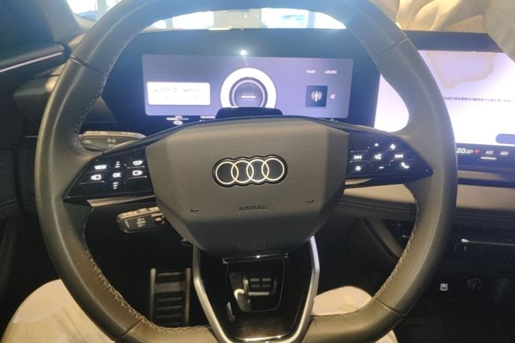 Used Audi Q6L e-tron 2026 First Launch Navigation Edition Steering Wheel