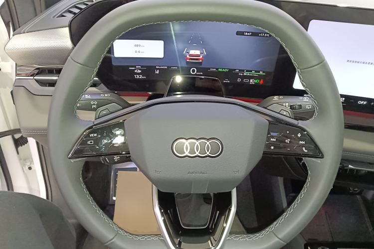 Used Audi Q6L e-tron 2026 First Launch Navigation Edition Steering Wheel