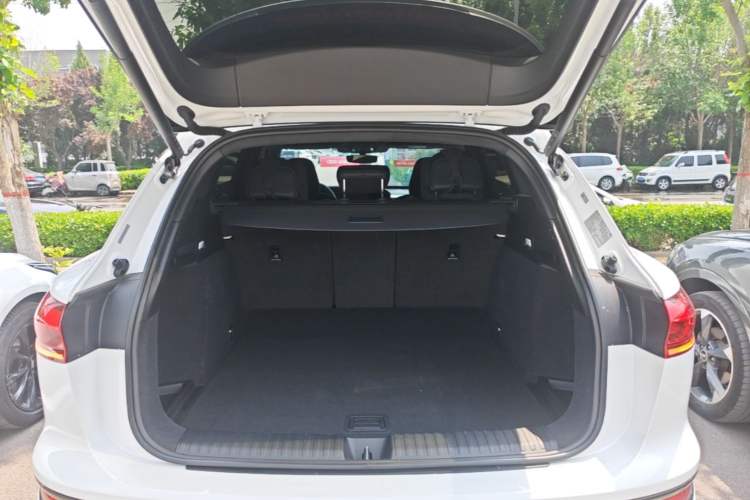 Used Audi Q6L e-tron 2026 First Launch Navigation Edition Trunk