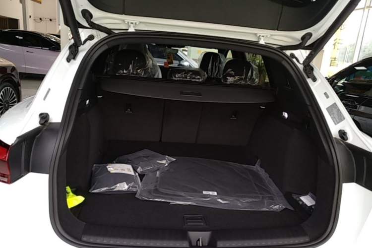 Used Audi Q6L e-tron 2026 First Launch Navigation Edition Trunk