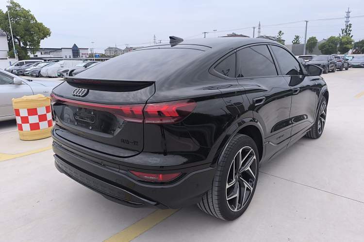 Used Audi Q6L Sportback e-tron 2026 Ultra-Long Range Edition Rear Right 45 Deg