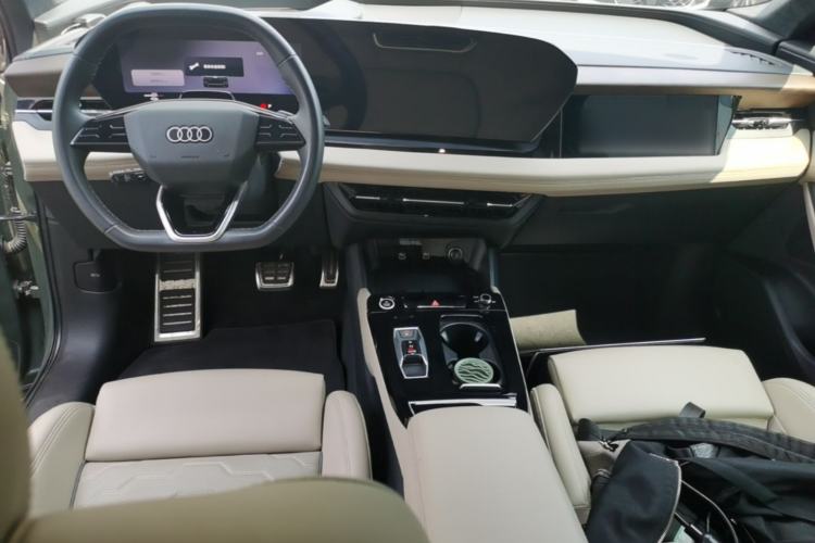 Used Audi Q6L Sportback e-tron 2026 First-Release Navigation Edition Center Console