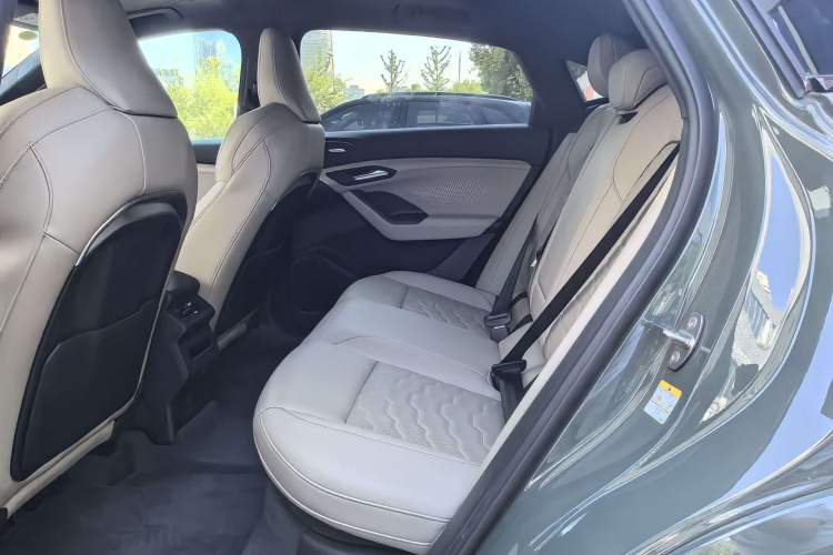 Used Audi Q6L Sportback e-tron 2026 First-Release Navigation Edition Interior 5