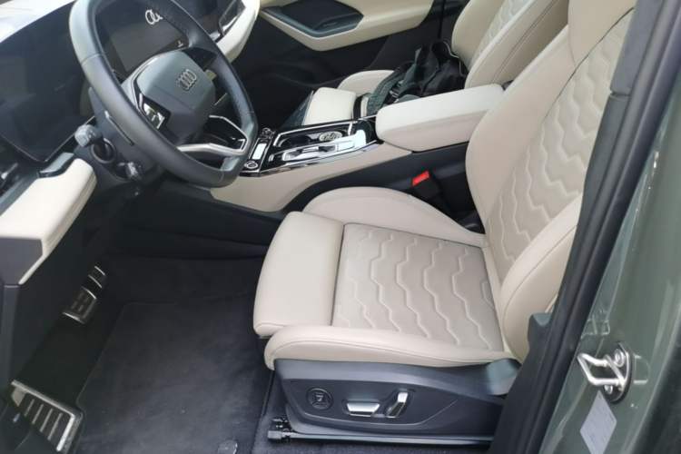 Used Audi Q6L Sportback e-tron 2026 First-Release Navigation Edition Left Front Seat