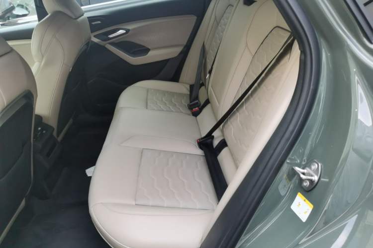 Used Audi Q6L Sportback e-tron 2026 First-Release Navigation Edition Left Rear Seat