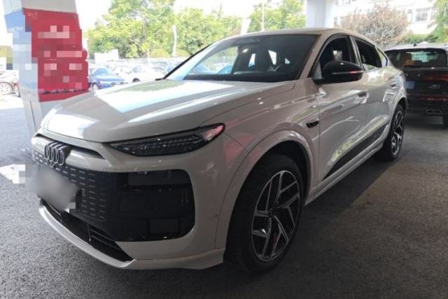 Used Audi Q6L Sportback e-tron 2026 First-Release Navigation Edition