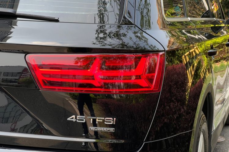 Used Audi Q7  Exterior 5