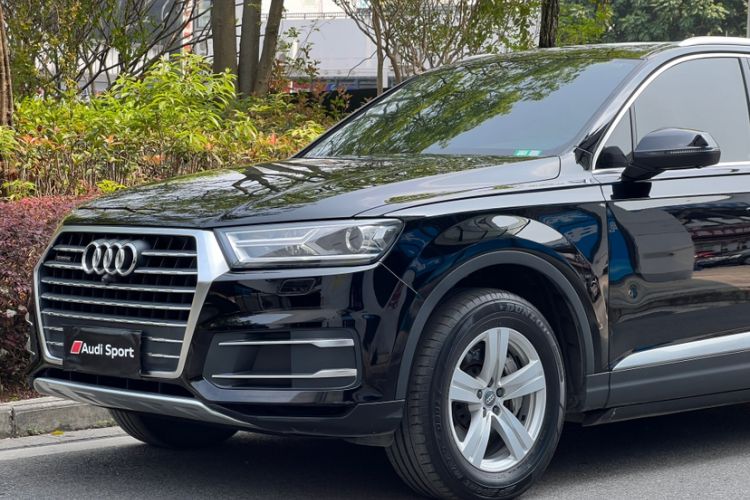 Used Audi Q7  Exterior 6