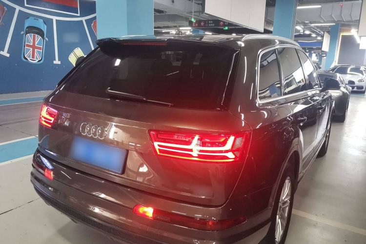 Used Audi Q7 2016 40 TFSI S line Sport Edition Rear Right 45 Deg
