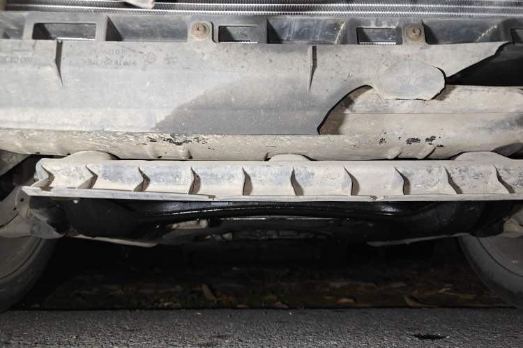 Used Audi Q7 2006 3.6 FSI quattro Base Model Chassis Front