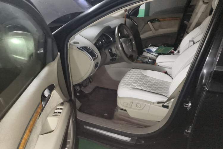 Used Audi Q7 2007 4.2 FSI quattro Luxury Model Driver Seat