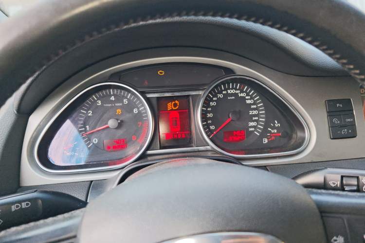 Used Audi Q7 2007 3.6 FSI quattro Technology Edition Instrument Cluster