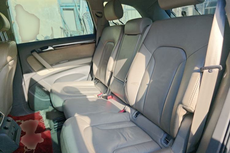 Used Audi Q7 2007 3.6 FSI quattro Technology Edition Left Rear Seat