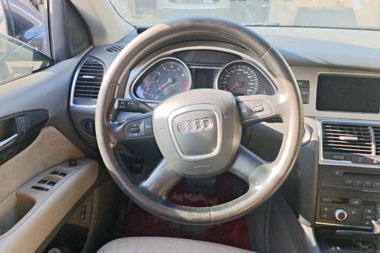 Used Audi Q7 2007 3.6 FSI quattro Technology Edition Steering Wheel
