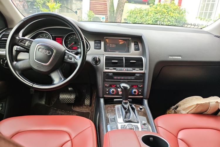 Used Audi Q7 2007 3.6 FSI quattro Technology Edition Center Console