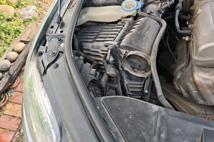 Used Audi Q7 2007 3.6 FSI quattro Technology Edition Engine Bay Right