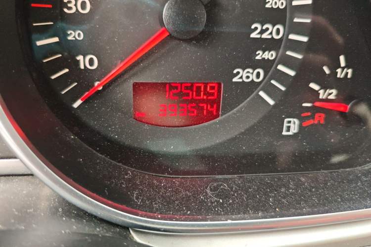 Used Audi Q7 2007 3.6 FSI quattro Technology Edition Odometer Close Up