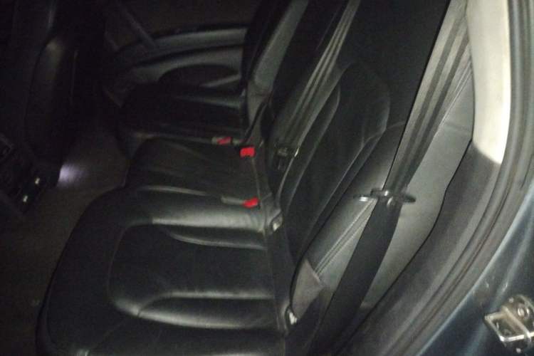 Used Audi Q7  Left Rear Seat