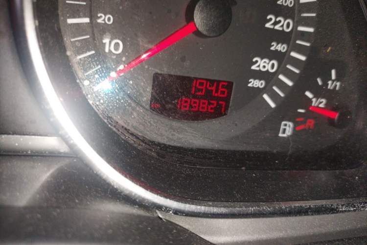 Used Audi Q7  Odometer Close Up