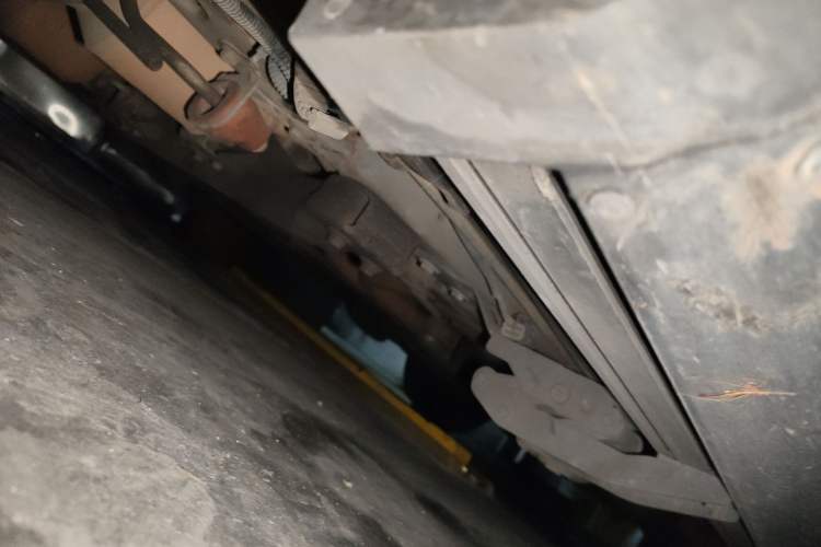 Used Audi Q7  Chassis Front Left