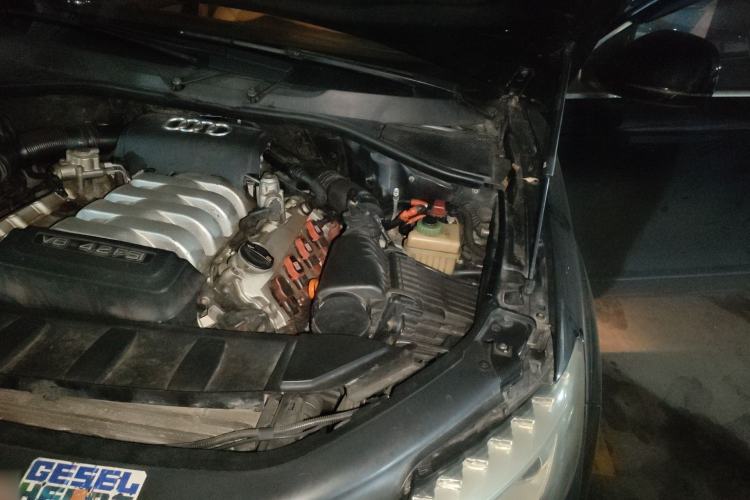 Used Audi Q7  Engine Bay Left