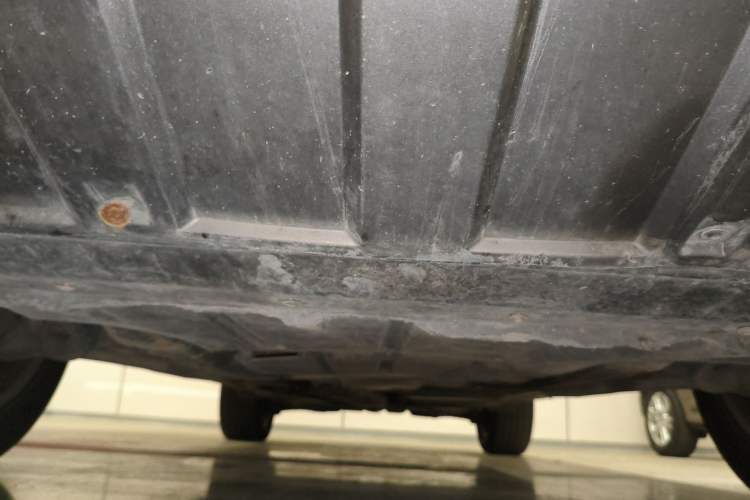 Used Audi Q7 2010 3.6 FSI quattro base version Chassis Front