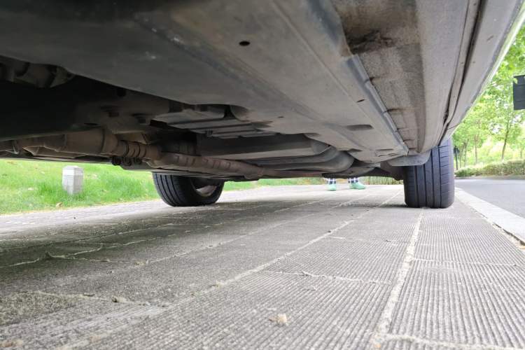 Used Audi Q7 2010 3.6 FSI quattro Technology model Chassis Front Left