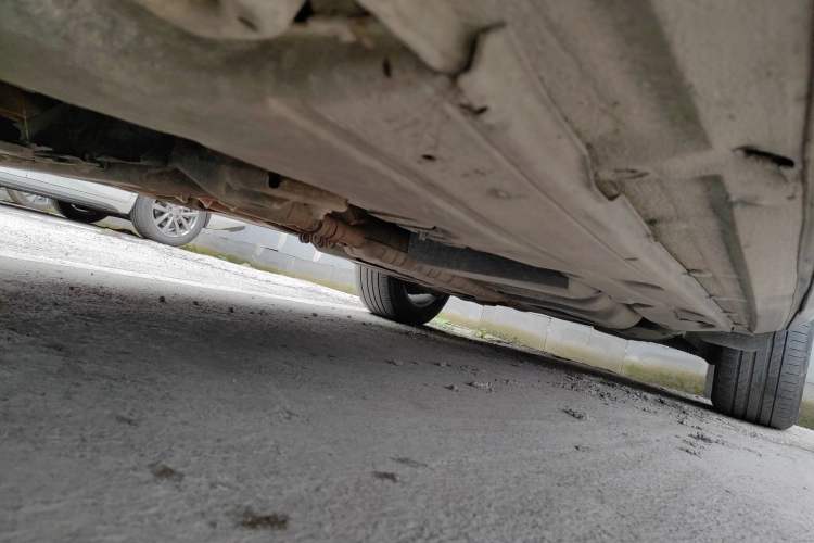 Used Audi Q7 2010 3.6 FSI quattro base version Chassis Front Left