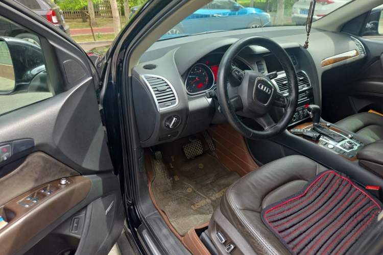 Used Audi Q7 2010 3.6 FSI quattro Comfort Edition Driver Seat