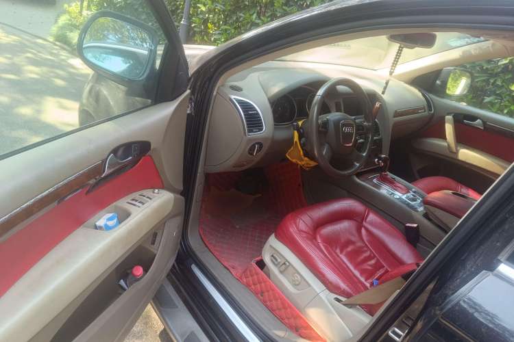 Used Audi Q7 2010 3.6 FSI quattro base version Driver Seat