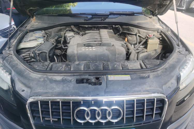 Used Audi Q7 2010 3.6 FSI quattro Luxury Model Engine Bay