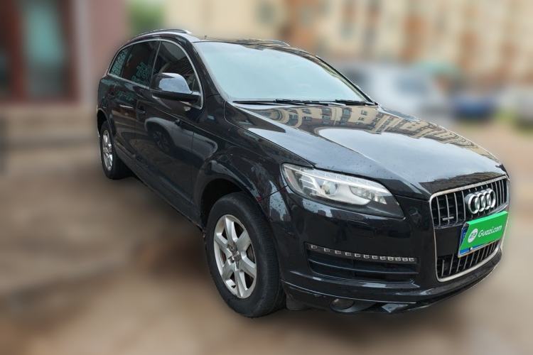 Used Audi Q7 2010 3.6 FSI quattro base version Front Right 45 Deg