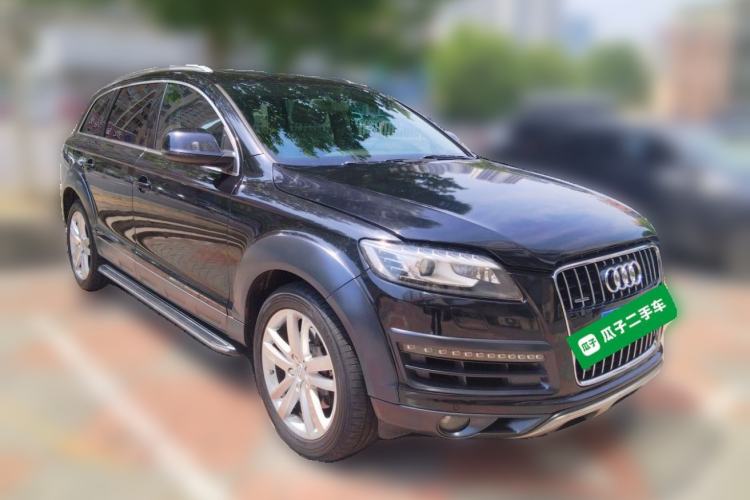 Used Audi Q7 2010 3.6 FSI Comfort Off-road Collector's Edition Front Right 45 Deg