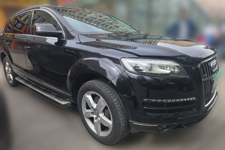 Used Audi Q7 2010 3.6 FSI quattro Comfort Edition Front Right 45 Deg