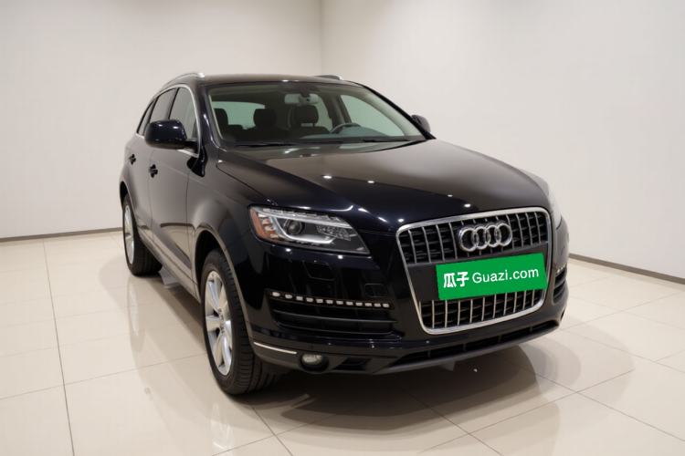 Used Audi Q7 2010 3.6 FSI quattro base version Front Right 45 Deg