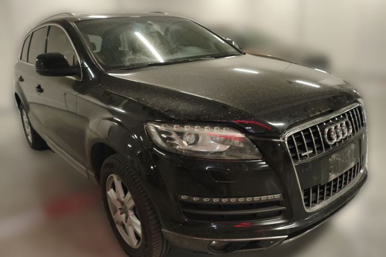 Used Audi Q7 2010 3.6 FSI quattro base version Front Right 45 Deg