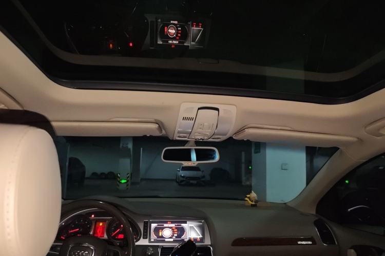 Used Audi Q7 2010 3.6 FSI quattro Comfort Edition Headliner