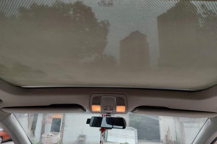 Used Audi Q7 2010 3.6 FSI quattro base version Headliner
