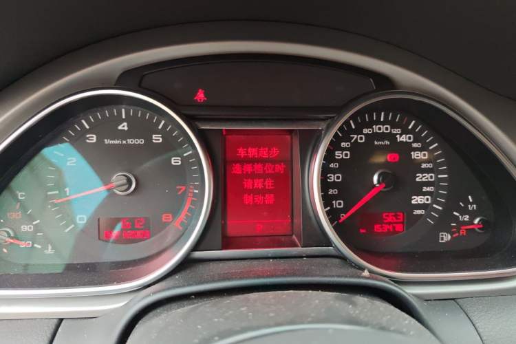 Used Audi Q7 2010 3.6 FSI quattro base version Instrument Cluster